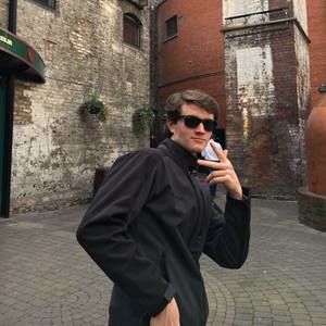 Meet your Posher, Brian